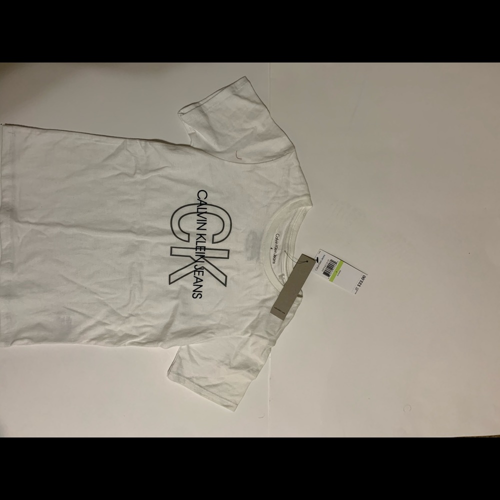 Calvin Klein t-shirt new